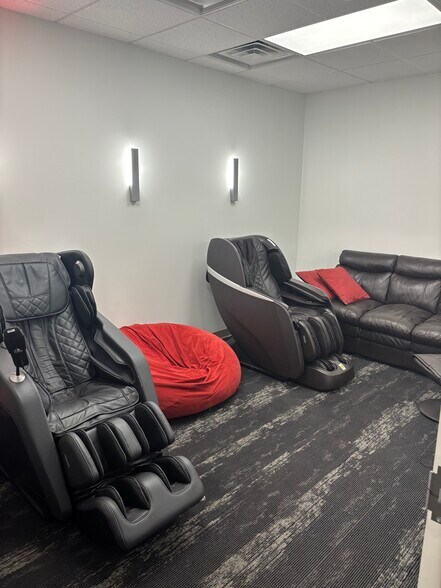 More Photos Of 11675 Ridgeline Dr, Colorado Springs Coworking Space