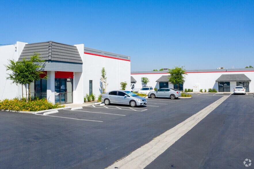 More Photos Of 3619-3735 San Gabriel River Pky, City of Industry Distribution For Lease