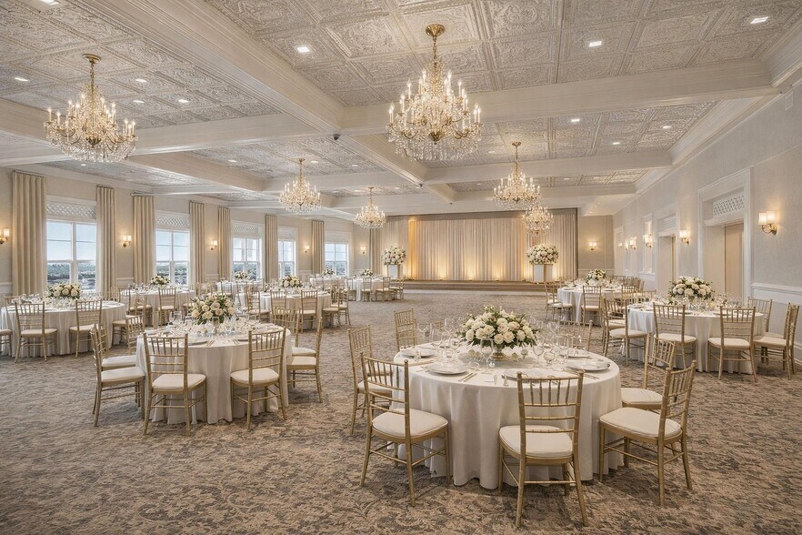 More Photos Of 100 W Central Ave, Comanche Flex For Sale