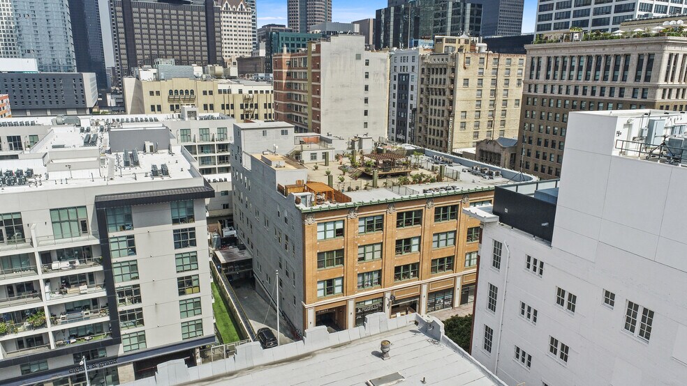 More Photos Of 500 W 7th St, Los Angeles Apartments For Lease