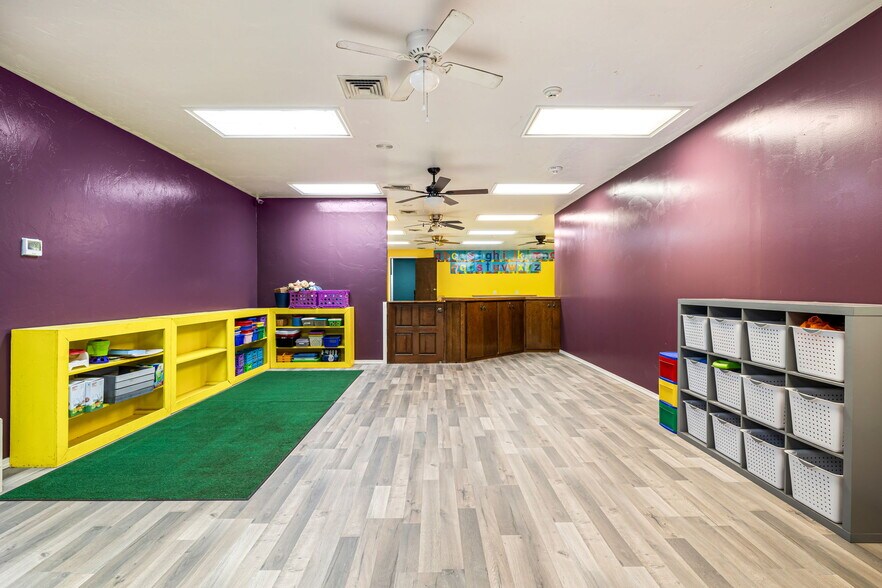 More Photos Of 1419 W London St, El Reno Religious Facility For Sale