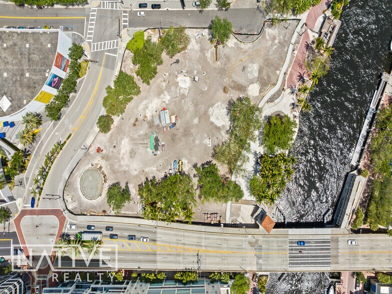 More Photos Of 32 Las Olas blvd, Fort Lauderdale Restaurant For Lease