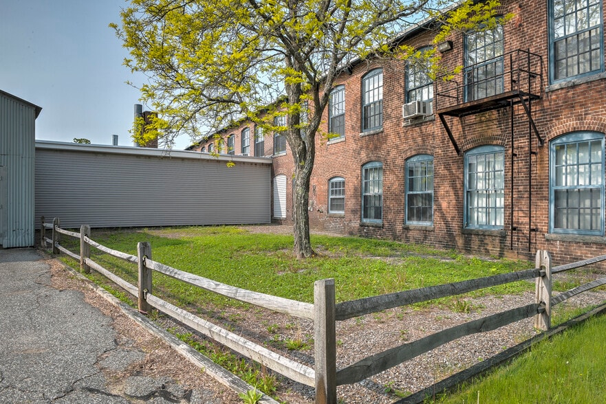More Photos Of 96 Congress St, Keene Refrigeration Cold Storage For Sale