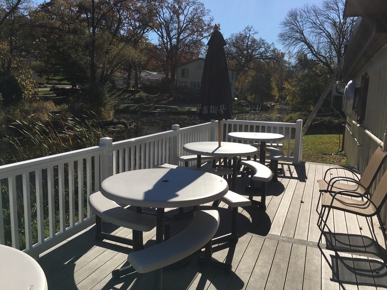 More Photos Of 89 E Grand Ave, Fox Lake Restaurant For Sale