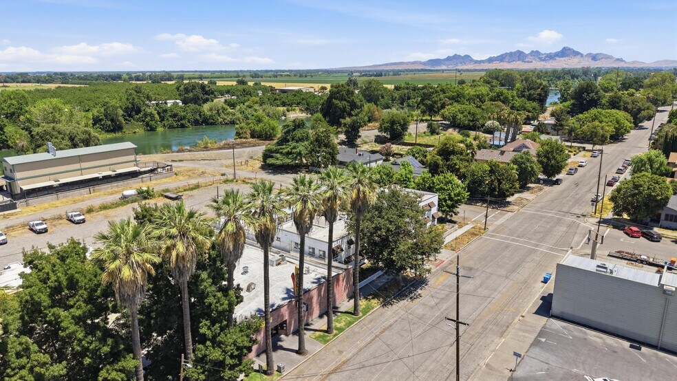 More Photos Of 420 Main St, Colusa Bowling Alley For Sale