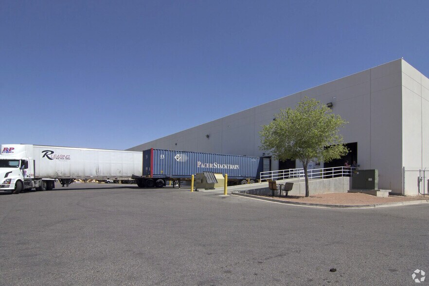 More Photos Of 1273 Joe Battle Blvd, El Paso Distribution For Lease
