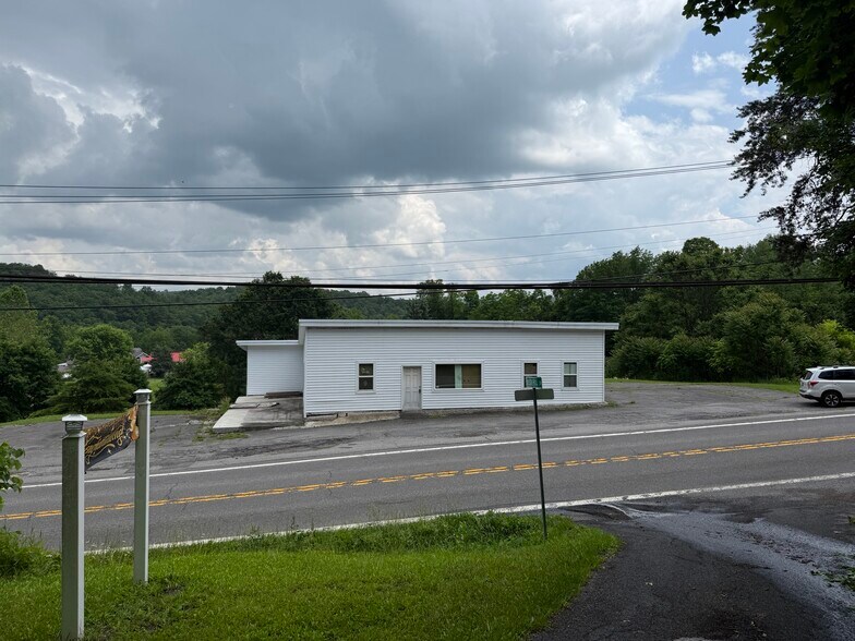 More Photos Of 13100 Bedford Rd NE, Cumberland Light Manufacturing For Lease