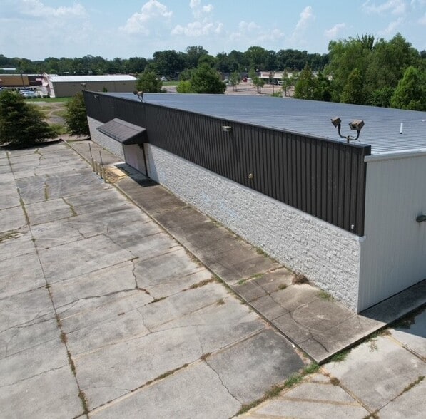 More Photos Of 3939 Choctaw Dr, Baton Rouge Freestanding For Sale