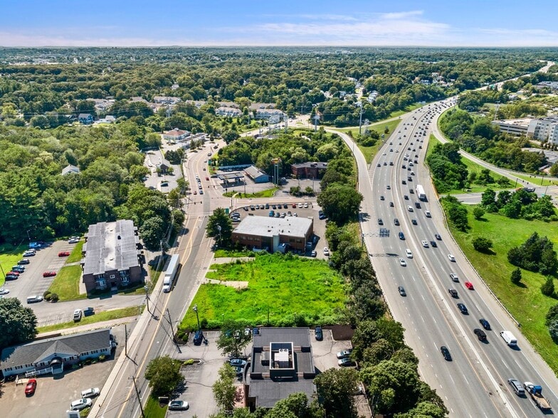 More Photos Of 525 Salem St, Wakefield Land For Lease