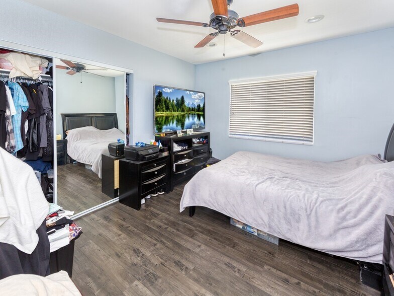 More Photos Of 5941 Willowcrest Ave, North Hollywood Apartments For Sale