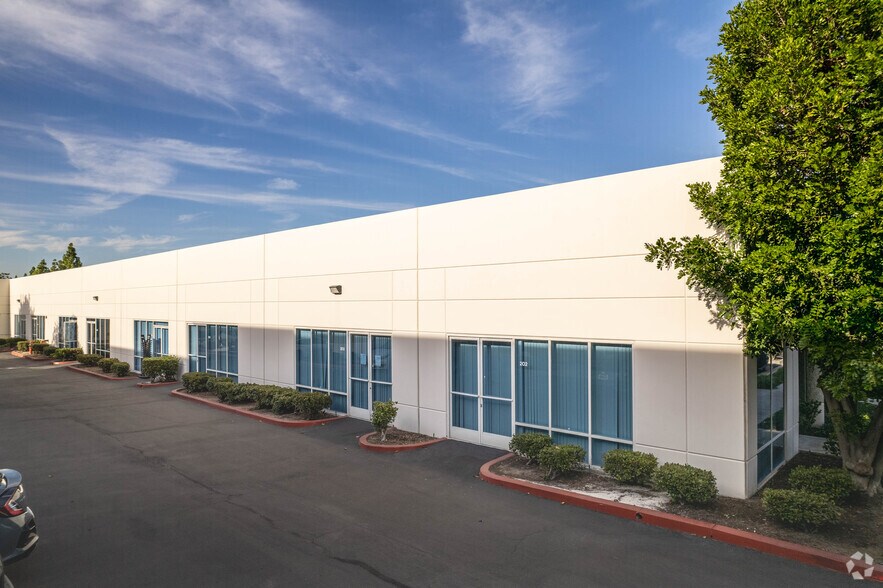 More Photos Of 23 Mauchly, Irvine Light Distribution For Lease