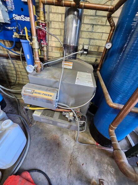 More Photos Of 1675 W Uintah St, Colorado Springs Carwash For Sale