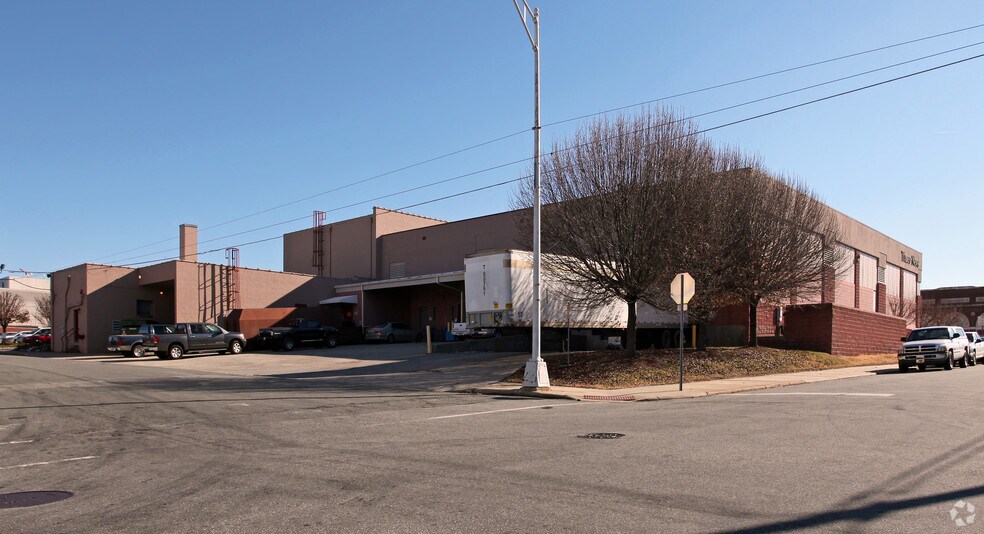 More Photos Of 707 S Main St, Burlington Manufacturing For Lease