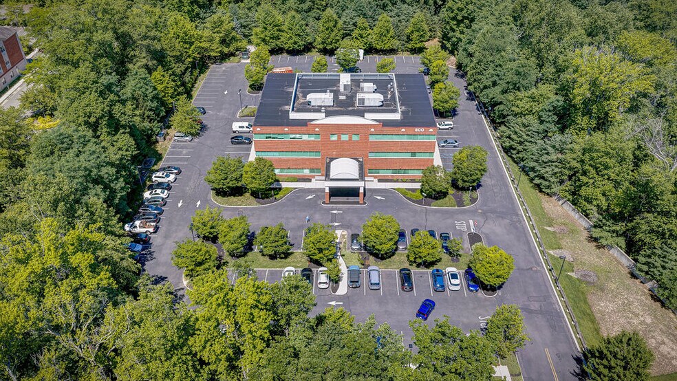 More Photos Of 800 Bunn Dr, Princeton Medical For Lease