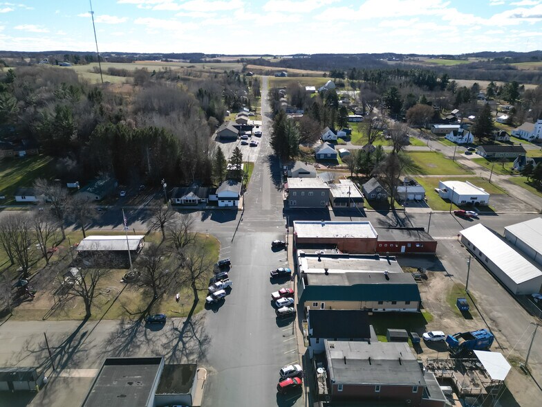 More Photos Of 115 Diamond St N, Ridgeland General Retail For Sale