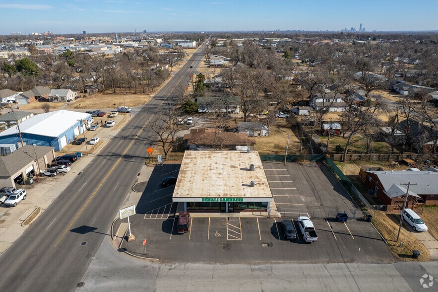 More Photos Of 6530-6534 NW 36th St, Bethany Storefront Retail Office For Lease