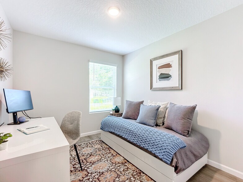 More Photos Of 6421 Breezy Oaks Way, Jacksonville Apartments For Sale