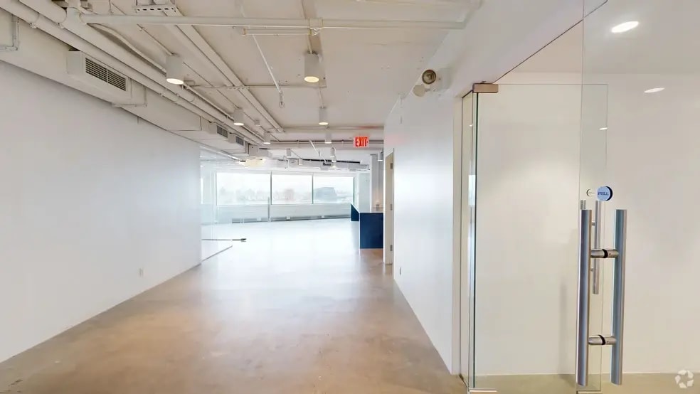 More Photos Of 55 Prospect St, Brooklyn Office For Lease