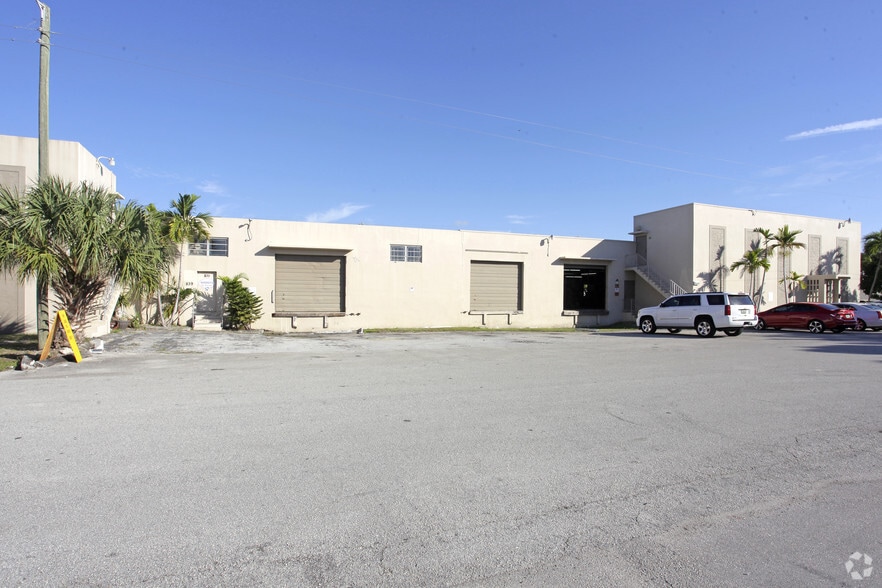 More Photos Of 821-841 NW 57th Pl, Fort Lauderdale Manufacturing For Lease