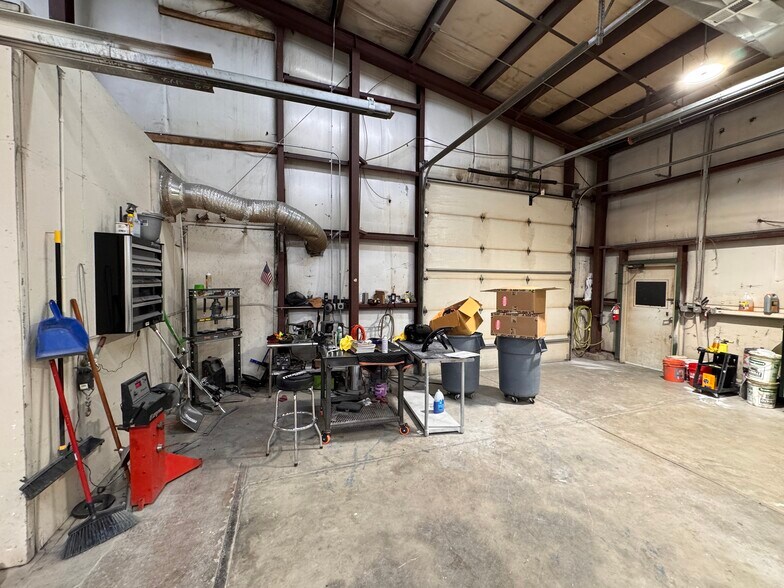 More Photos Of 8017 S 1st St, Wellington Medical For Sale