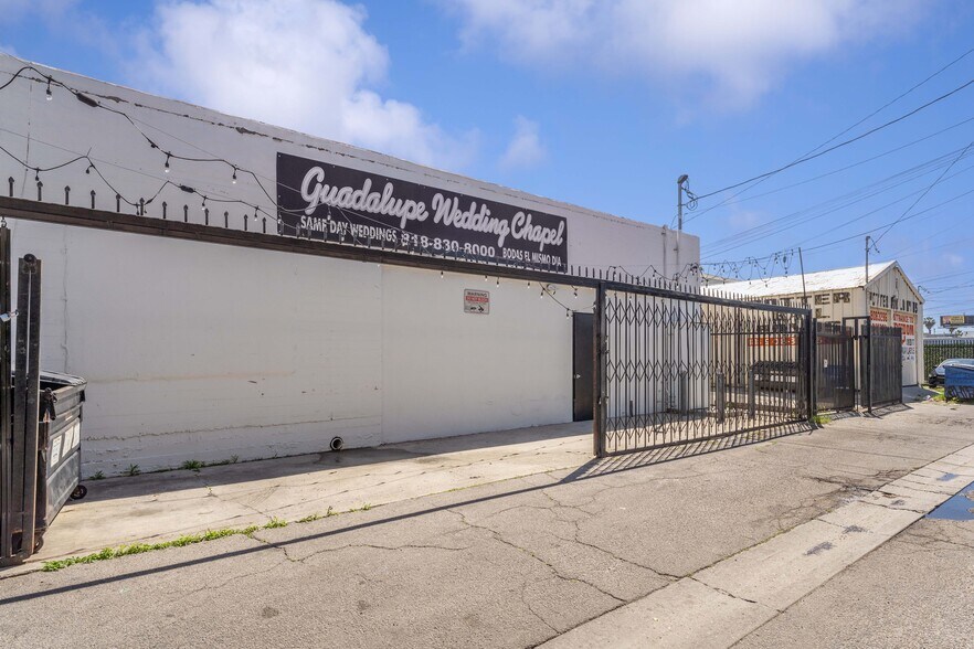 More Photos Of 6265 Van Nuys Blvd, Van Nuys Storefront For Sale