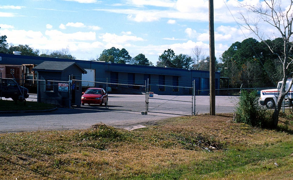 More Photos Of 2208 W 21st St, Jacksonville Distribution For Sale