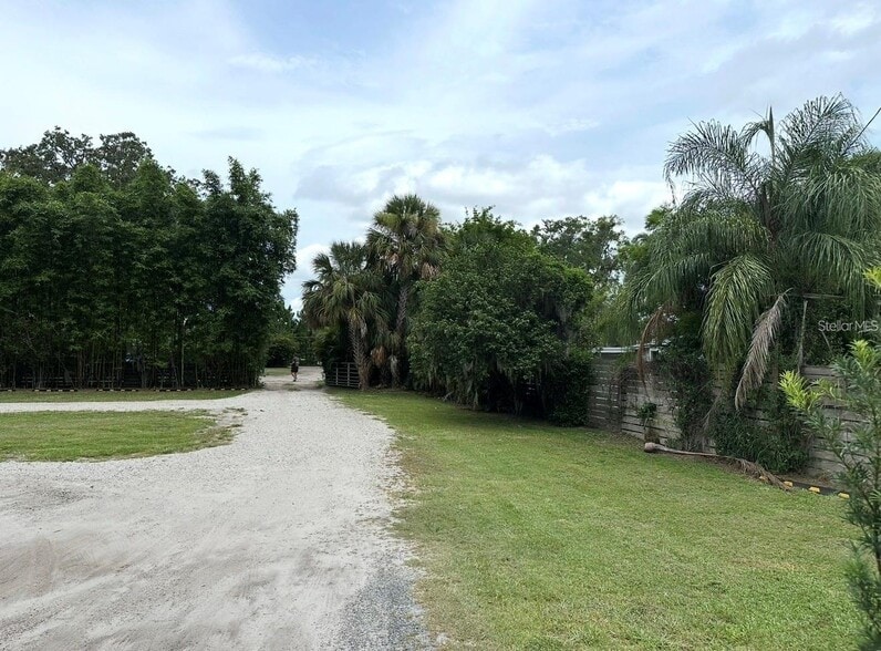 More Photos Of 4421 Edgewater Dr, Orlando Freestanding For Sale