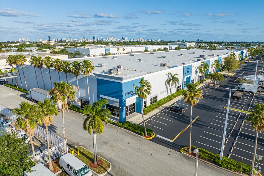 Primary Photo Of 2701 SW 32 Ave, Hallandale Beach Warehouse For Lease