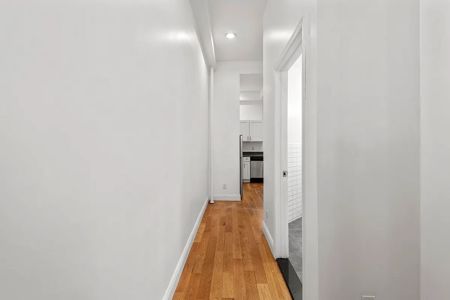 More Photos Of 291 Wyckoff Ave, Brooklyn Apartments For Sale
