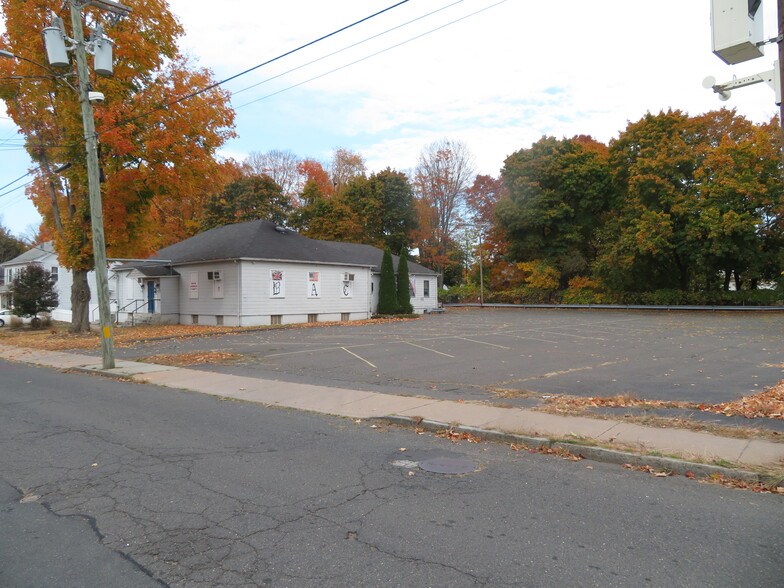 Primary Photo Of 73 Maple St, Manchester Lodge Meeting Hall For Sale