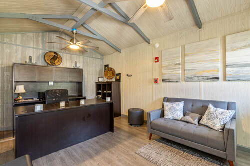 More Photos Of 450 S Oak St, Jackson Storefront Retail Office For Sale