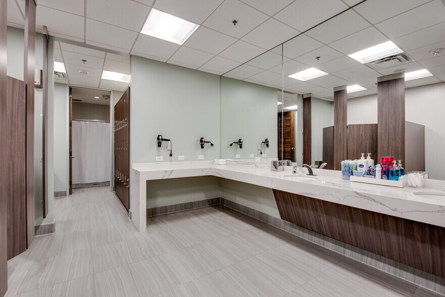 More Photos Of 14135 Midway Rd, Addison Office For Lease