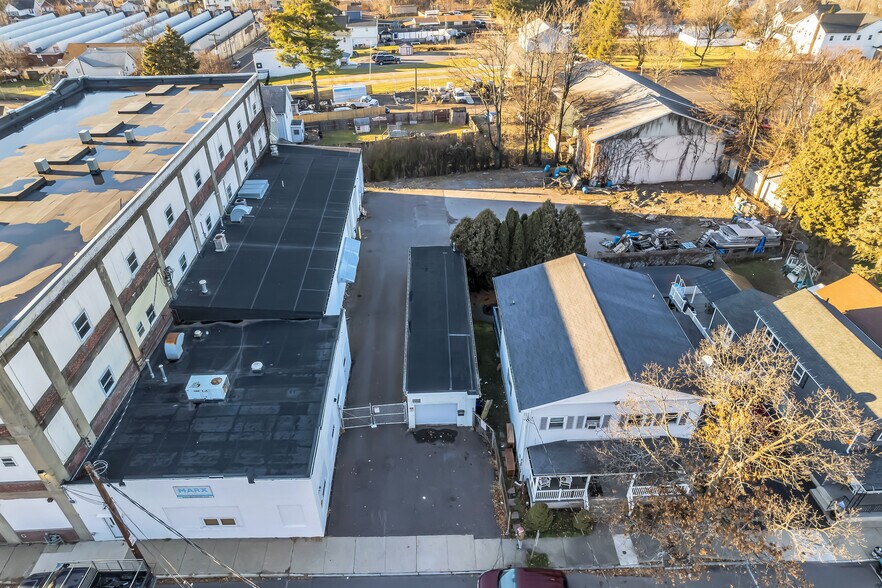 More Photos Of 373 High St, Wilkes Barre Manufacturing For Lease