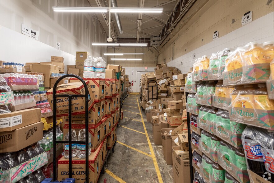 More Photos Of 199 Kedron Ave, Folsom Freestanding For Lease