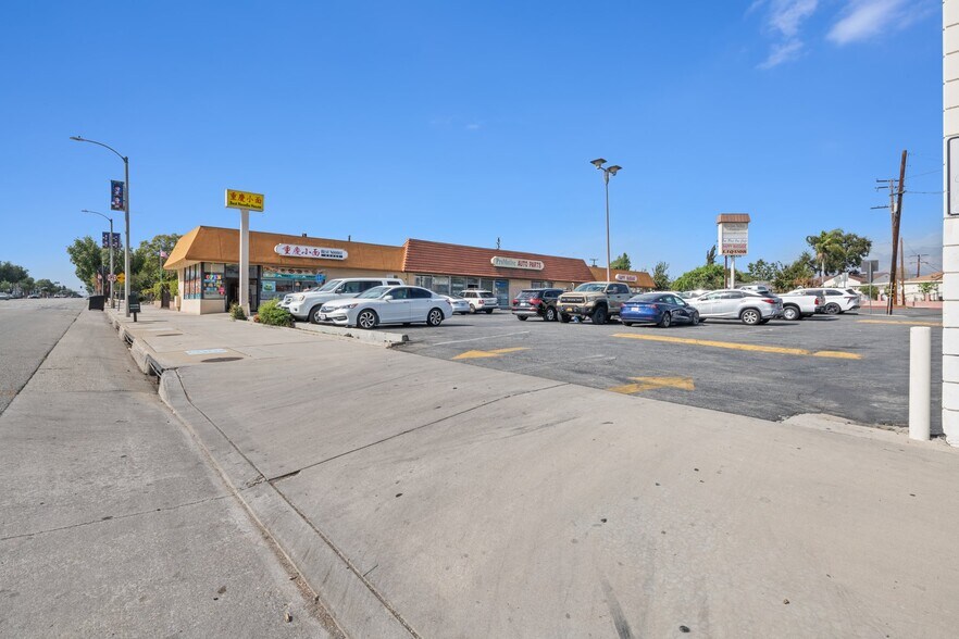 More Photos Of 9329-9333 Valley Blvd, Rosemead General Retail For Sale