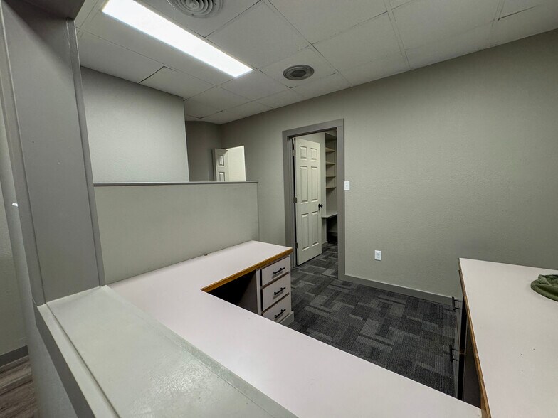 More Photos Of 302 Missouri Ave, Deer Lodge Freestanding For Sale