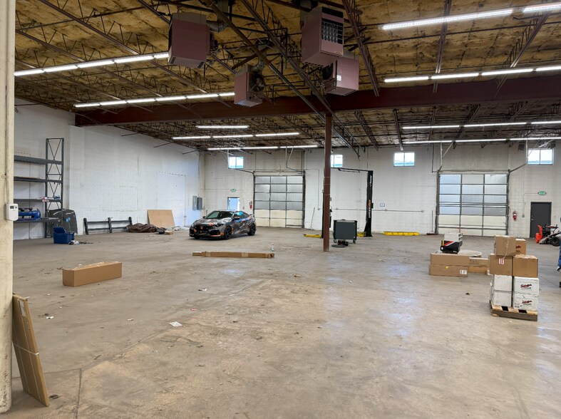 More Photos Of 2610 S Raritan Cir, Englewood Industrial For Sale