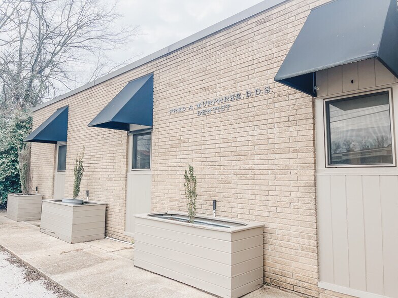 More Photos Of 602 Pegram Dr, Tupelo Healthcare For Sale