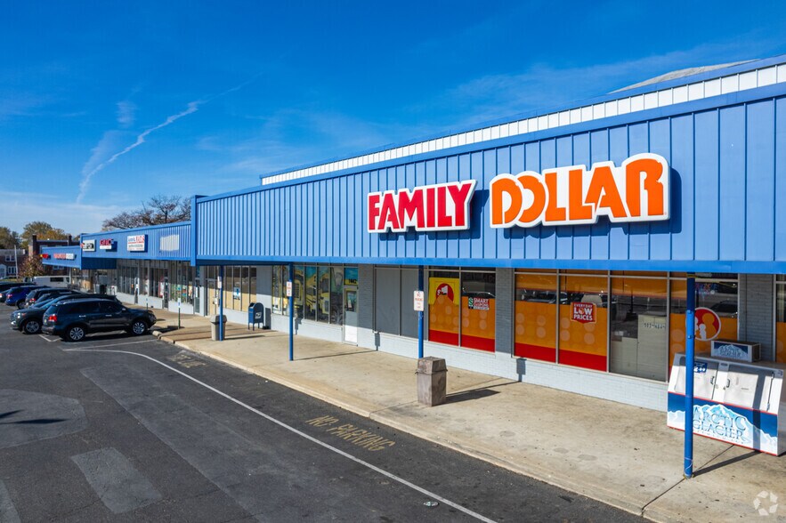 More Photos Of 1434-1454 Chester Pike, Sharon Hill Unknown For Lease