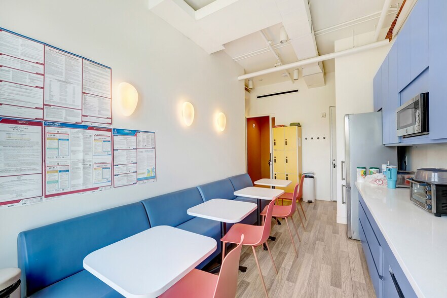 More Photos Of 3921 W Sunset Blvd, Los Angeles Storefront For Sale