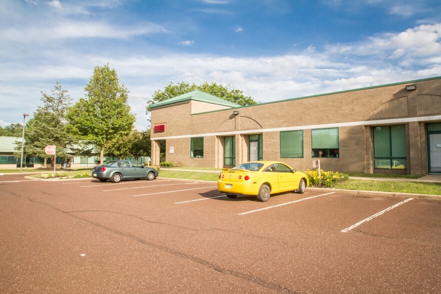 More Photos Of 800 Town Center Dr, Langhorne Unknown For Lease