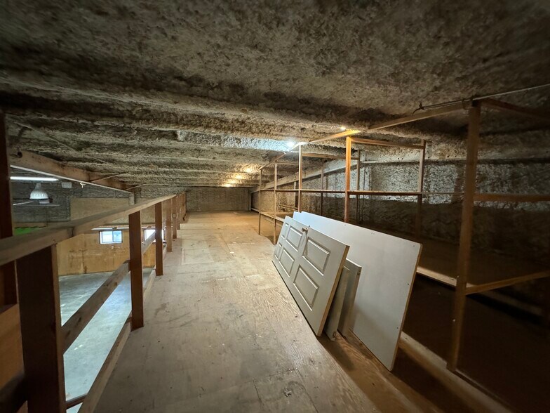 More Photos Of 11887 Kenai Spur Hwy, Kenai Freestanding For Lease