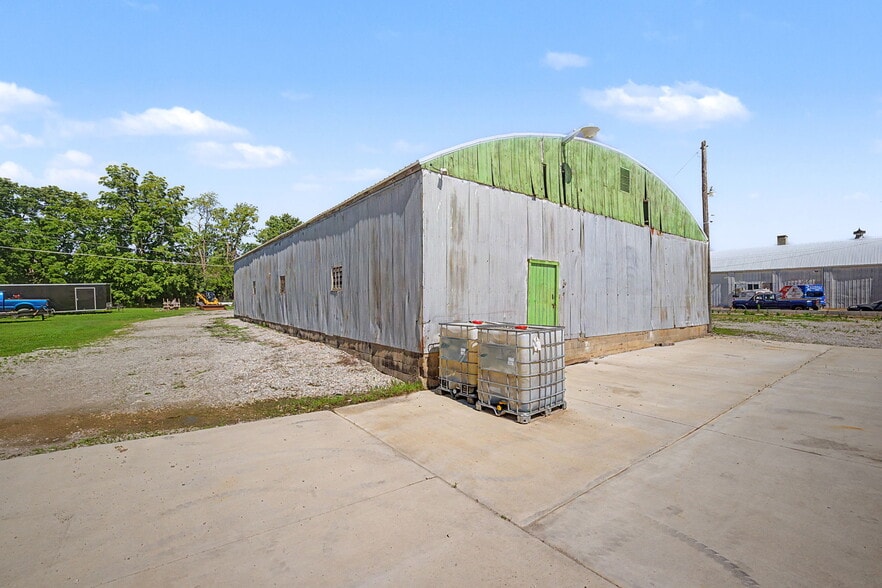 More Photos Of 212 N Lincoln Rd, Rockville General Retail For Sale