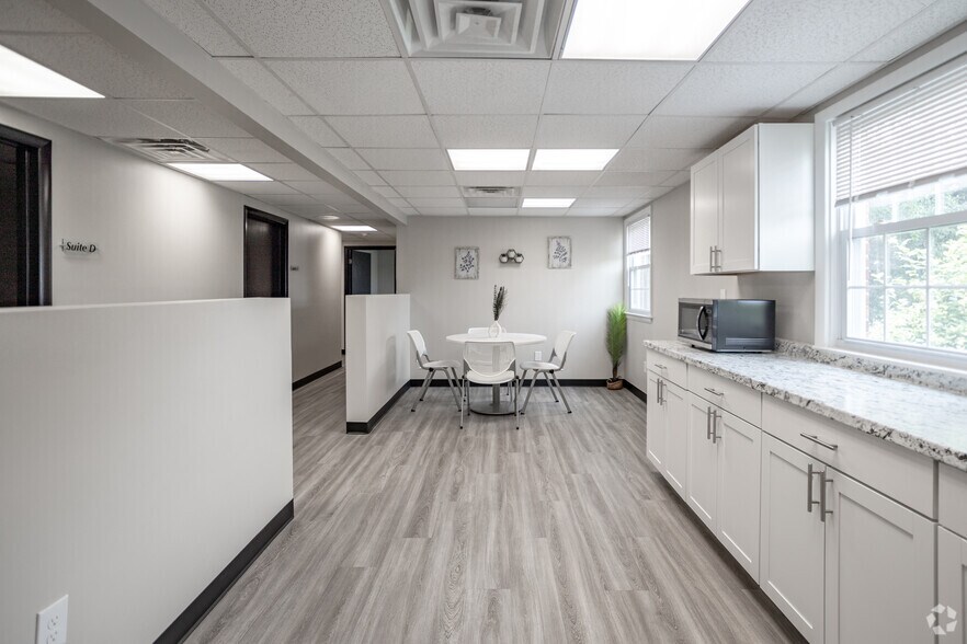 More Photos Of 1401 E Marlton Pike, Cherry Hill Medical For Lease