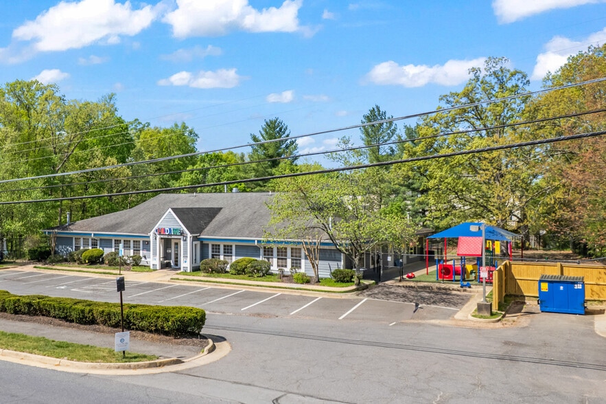 More Photos Of 6000 Union Mill Rd, Clifton Daycare Center For Lease