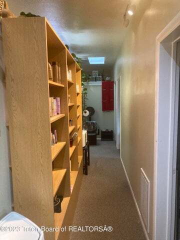 More Photos Of 37 Fremont Lake Road, Pinedale Medical For Sale