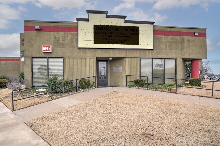 More Photos Of 3100 S Elm Pl, Broken Arrow Medical For Lease