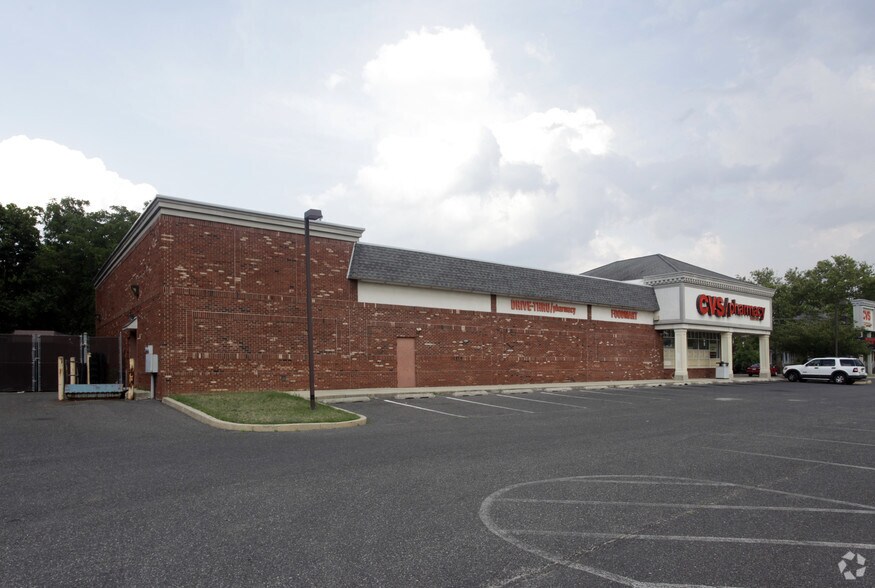 More Photos Of 231 W Broad St, Paulsboro Drugstore For Lease