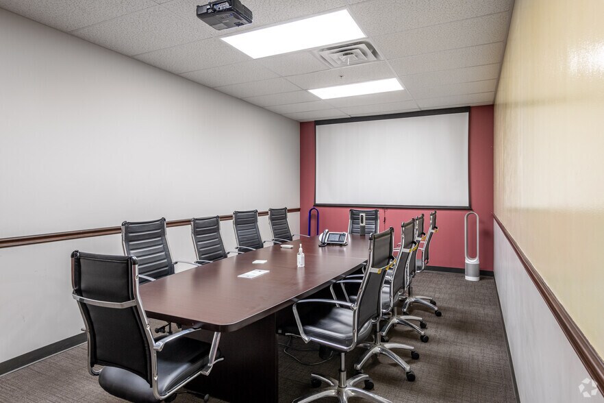 More Photos Of 1933 Highland Rd, Twinsburg Manufacturing For Sale