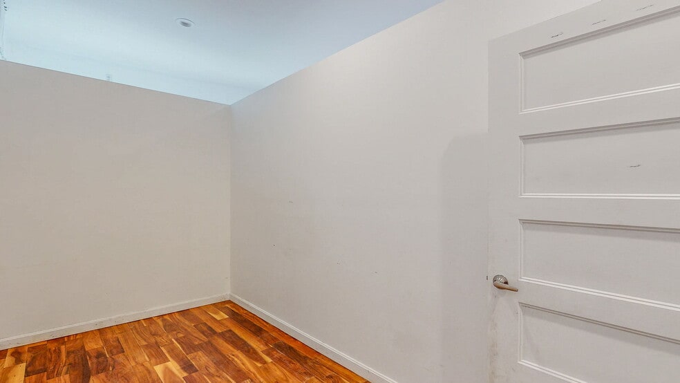 More Photos Of 201 B Highland ave, Somerville General Retail For Lease